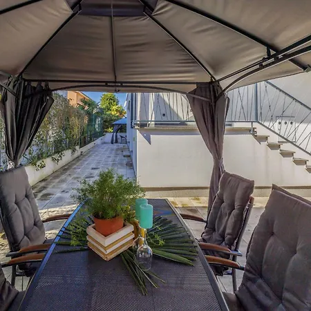 Apartment Amra 2 By Interhome *