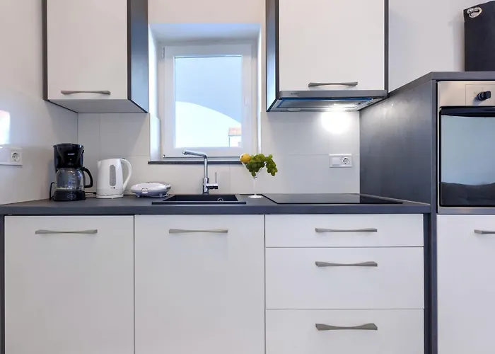 Amra 2 By Interhome Poreč