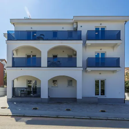 Amra-2 By Interhome