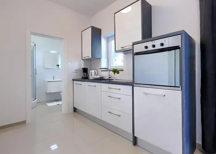 Amra 2 By Interhome *